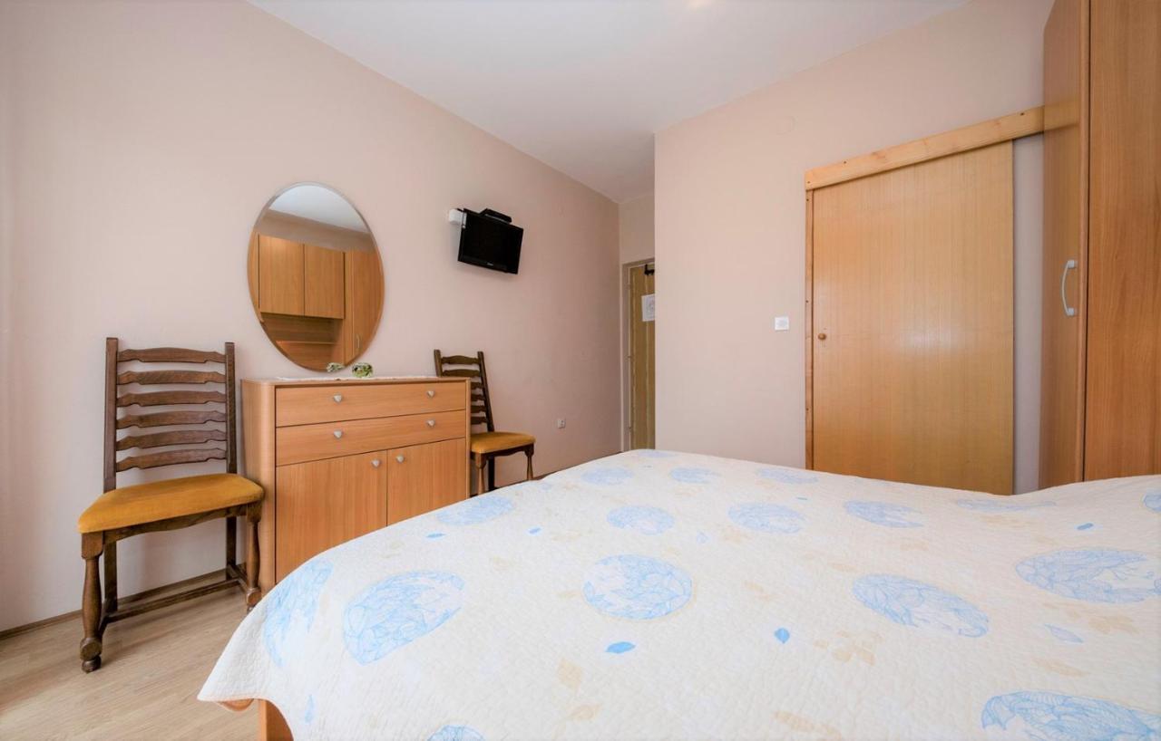 App&Rooms Anica Kampor Extérieur photo