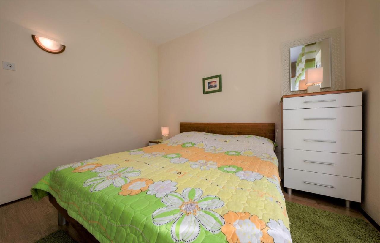 App&Rooms Anica Kampor Extérieur photo
