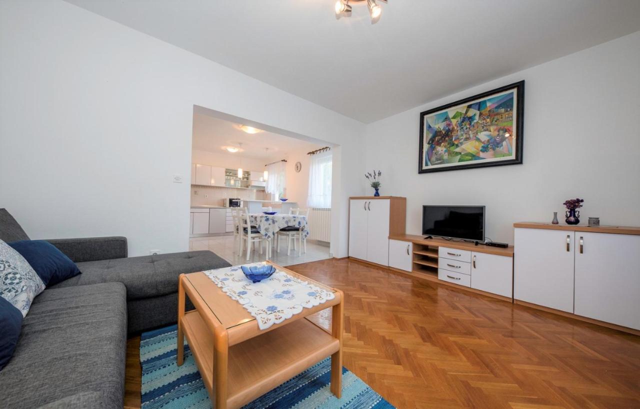 App&Rooms Anica Kampor Extérieur photo